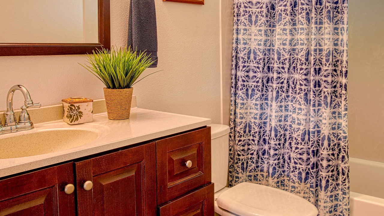 Photo of Bathroom in Makaha