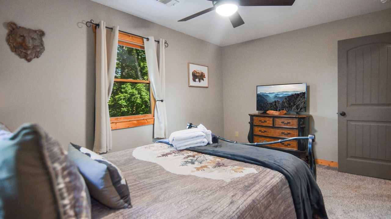 Photo of Bedroom in Ellijay
