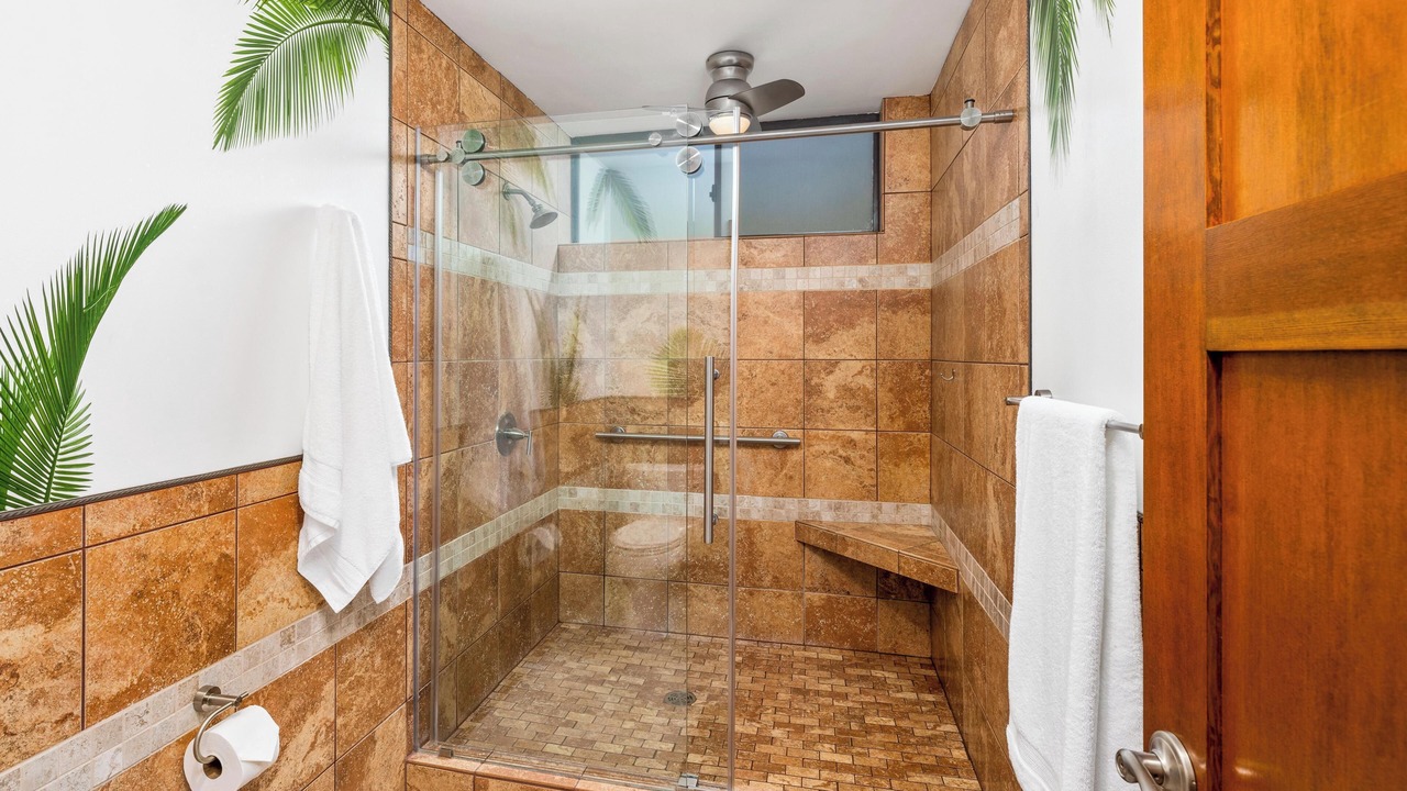 Photo of Bathroom in Waikoloa