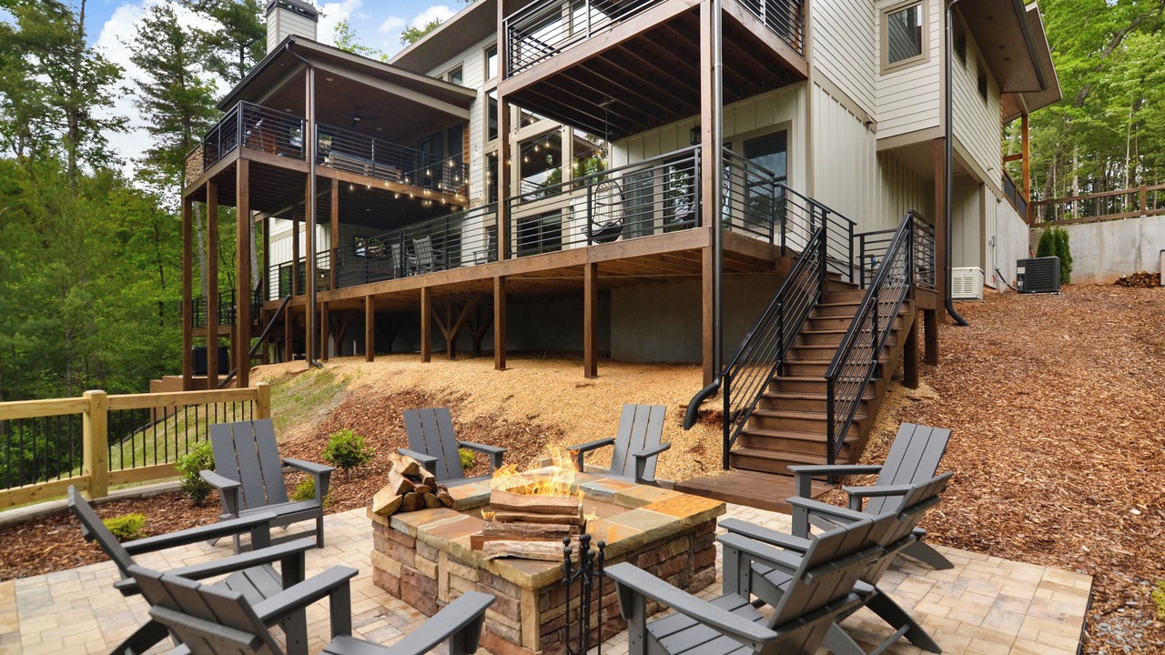 Photo of Patio Balcony in Ellijay
