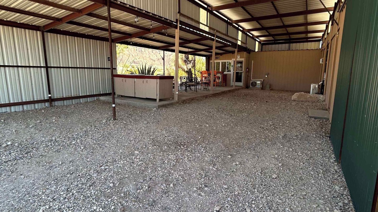 Photo of Patio Balcony in Study Butte-Terlingua