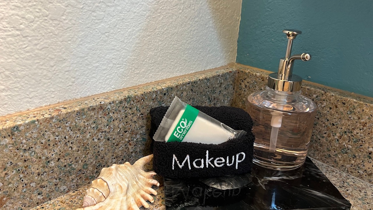 Photo of Bathroom in Historic Kailua Village