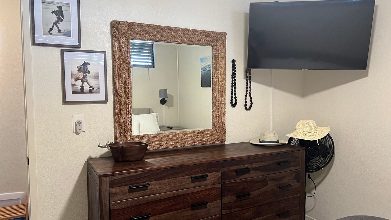 Photo of Bedroom in Historic Kailua Village