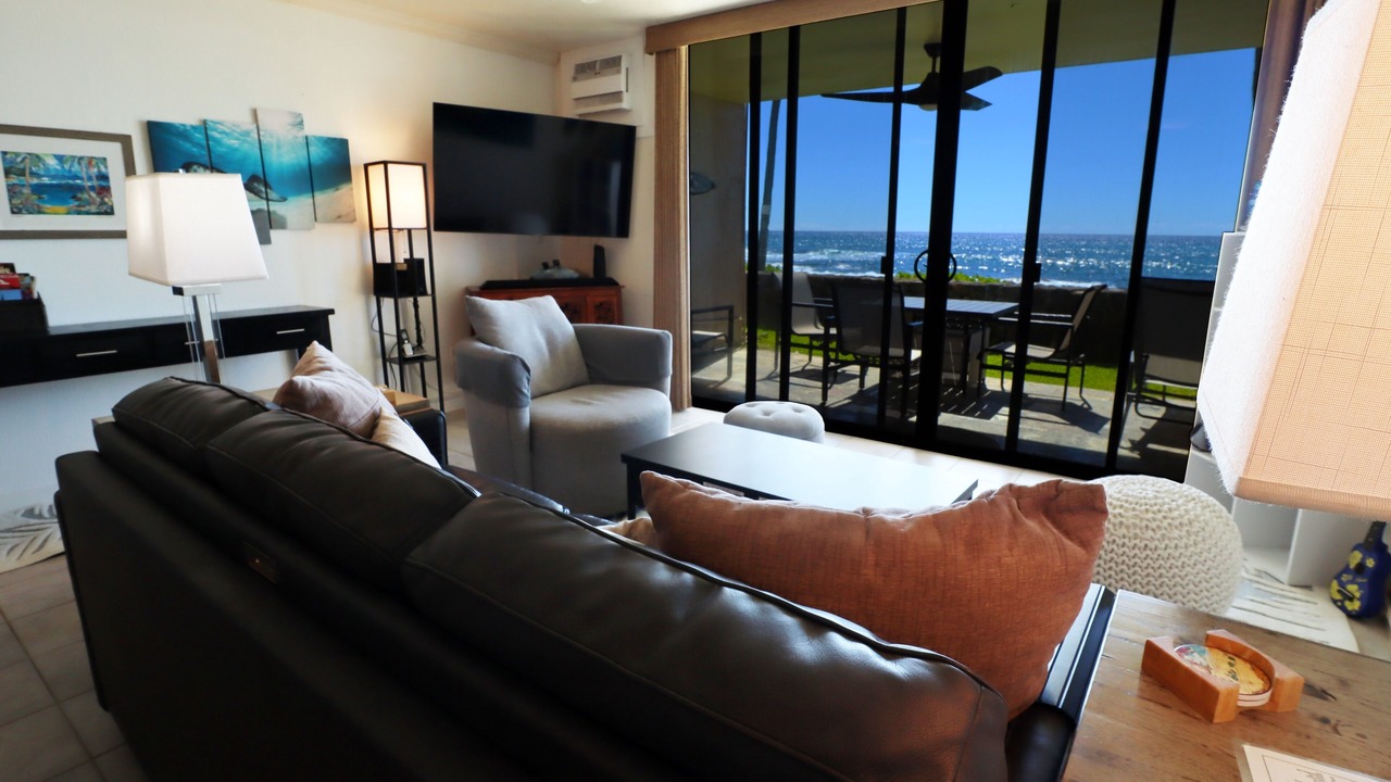 Photo of Livingroom in Historic Kailua Village