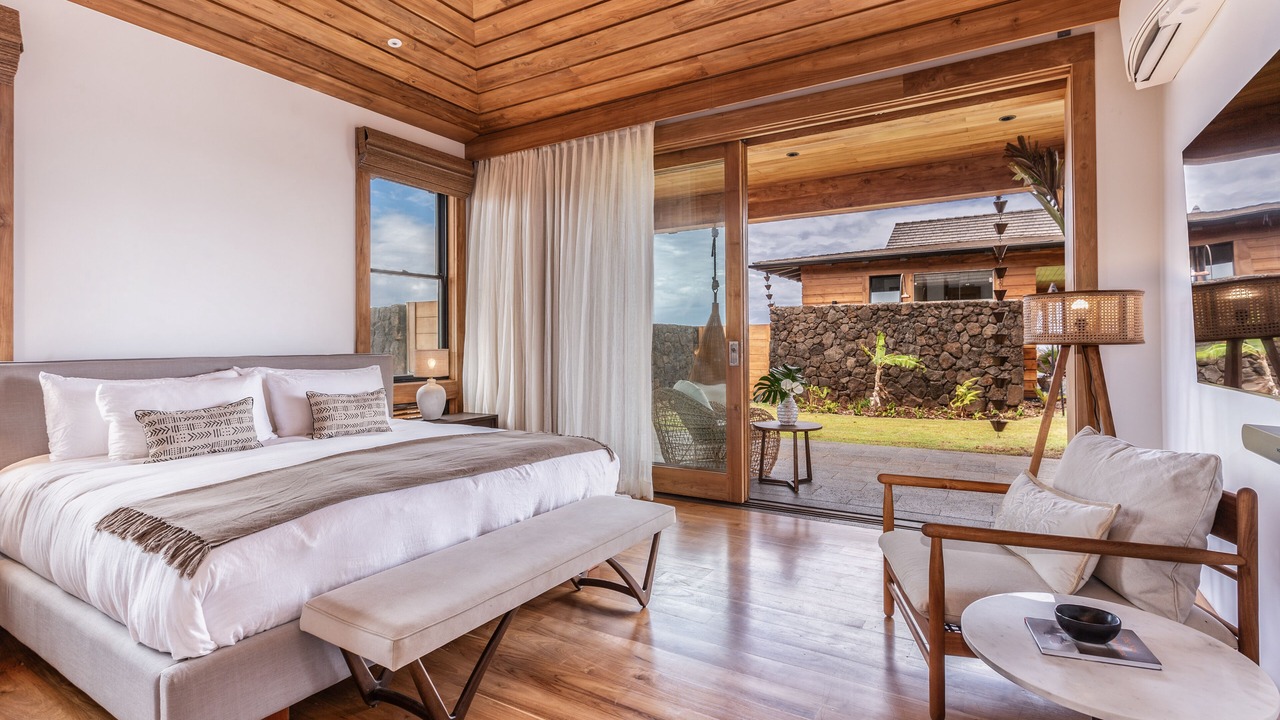 Photo of Bedroom in Poipu