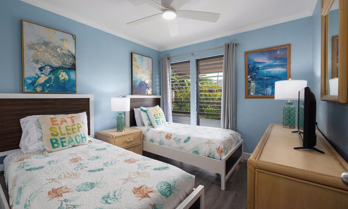 Photo of Others in Historic Kailua Village