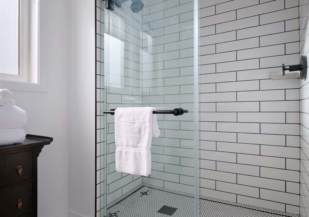 Photo of Bathroom in Wailuku