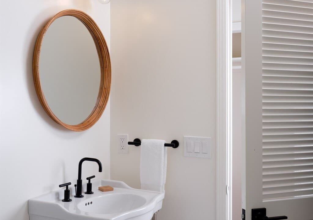 Photo of Bathroom in Wailuku