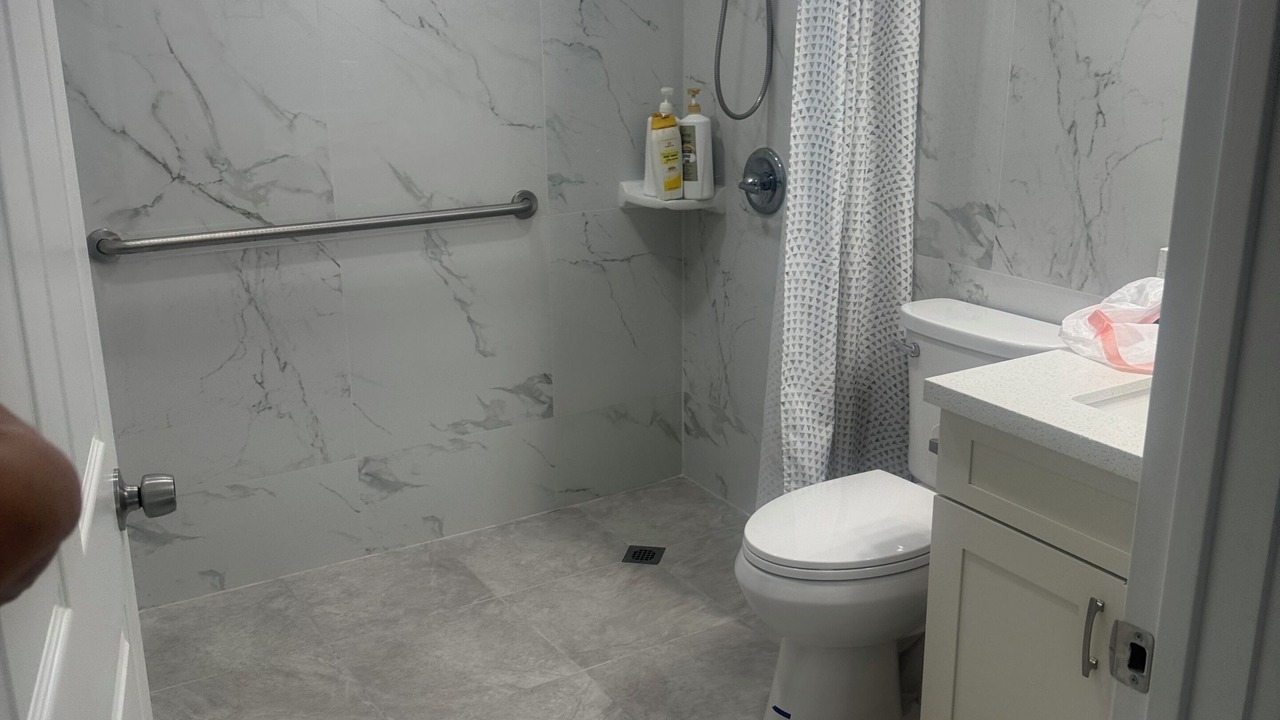 Photo of Bathroom in Kalihi Valley