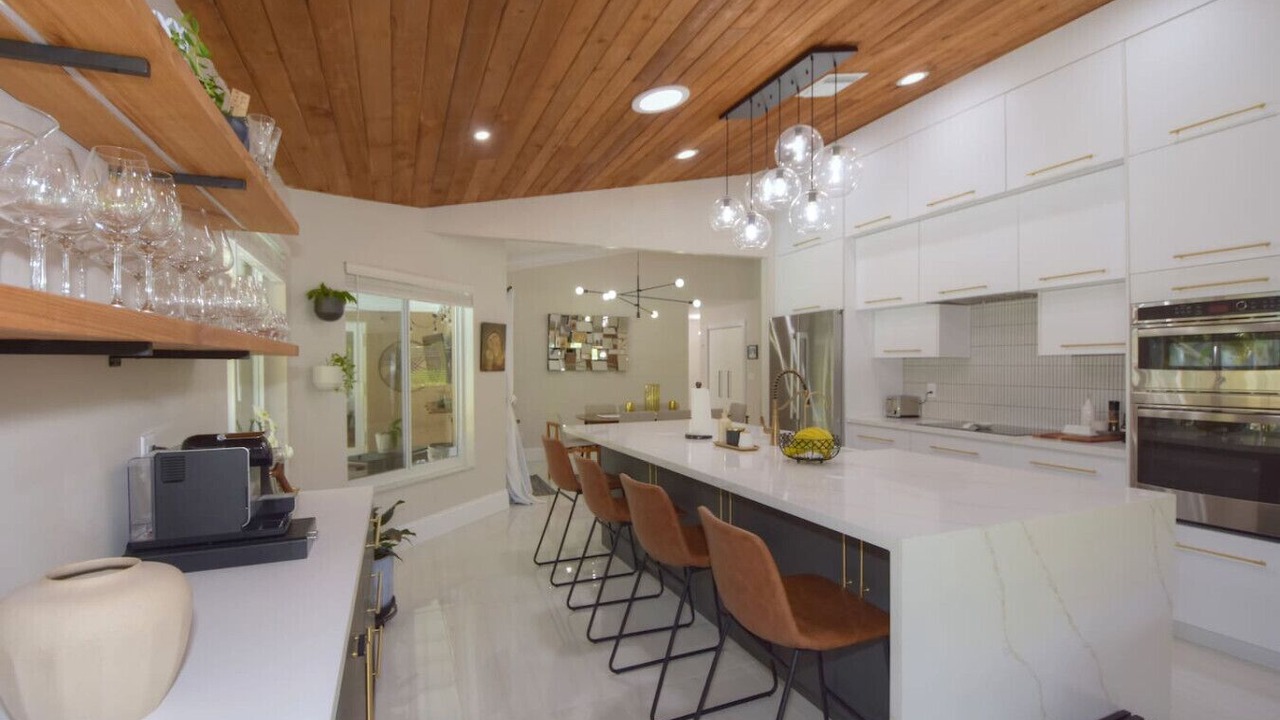 Photo of Kitchen in University Drive