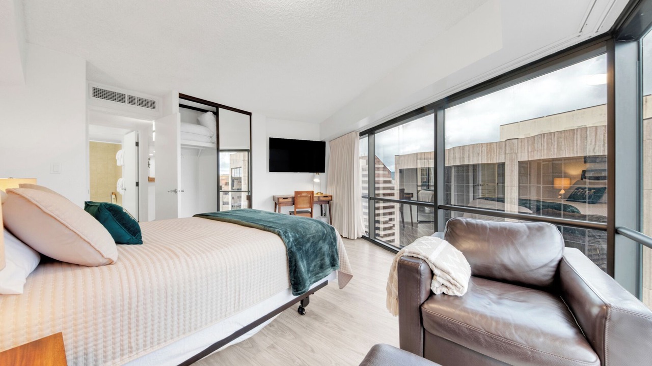 Photo of Bedroom in Downtown Honolulu