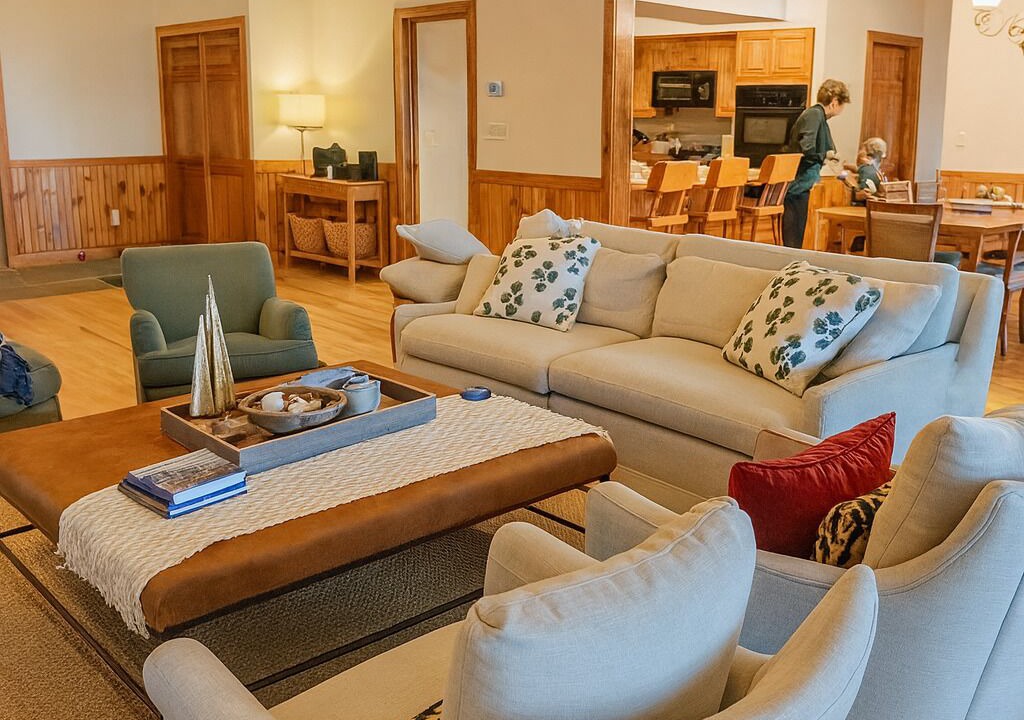 Photo of Livingroom in Sapphire