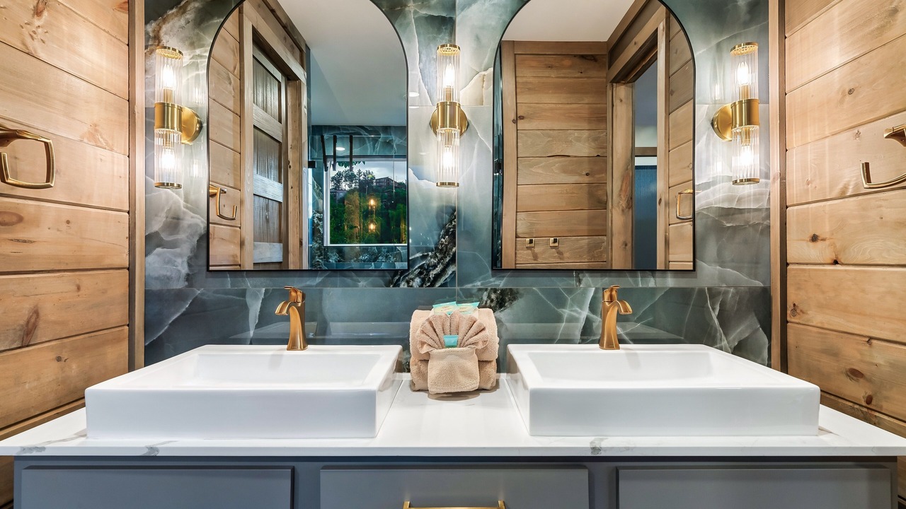 Photo of Bathroom in Chalet Village North