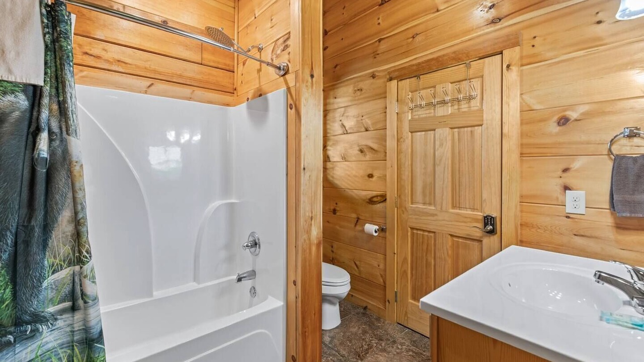 Photo of Bathroom in Pigeon Forge