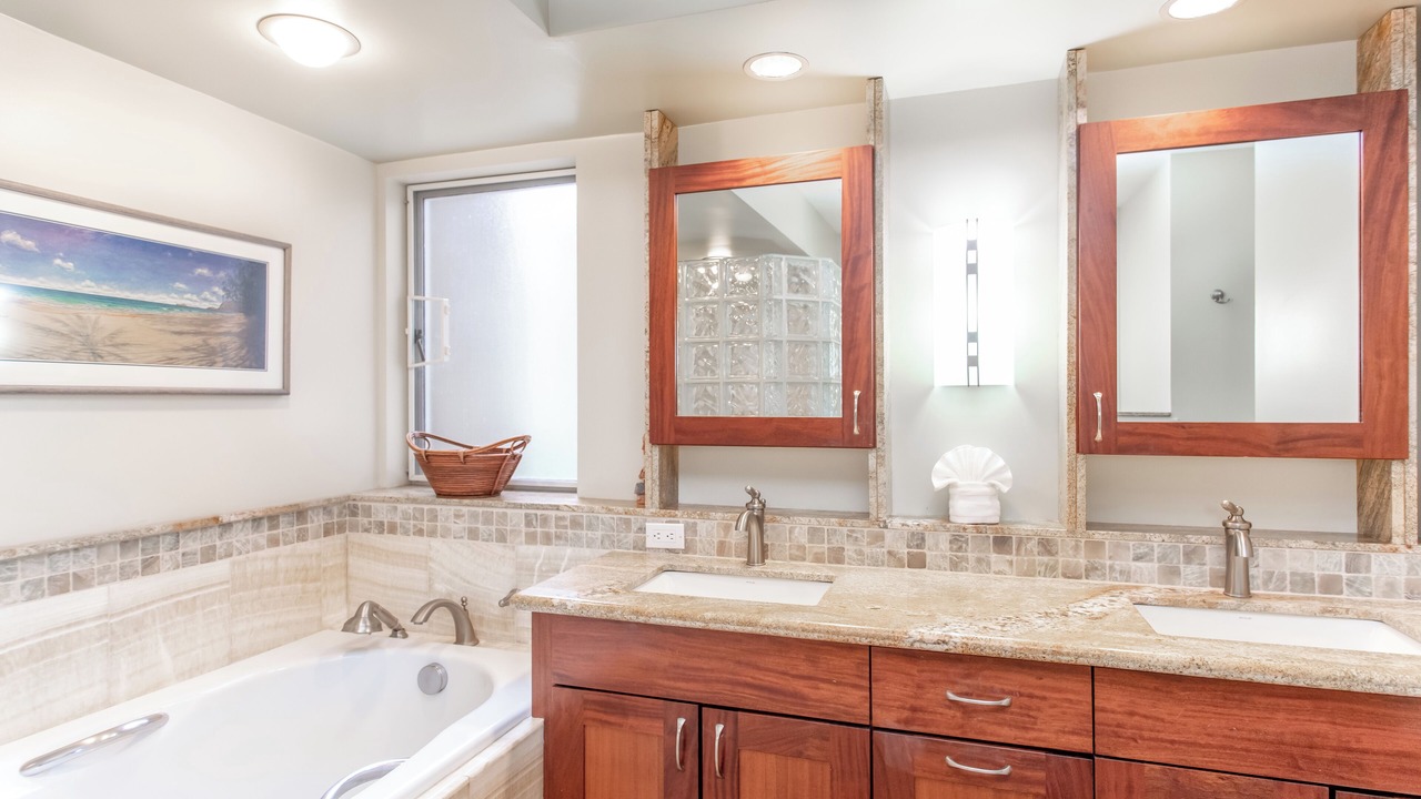 Photo of Bathroom in Waikoloa