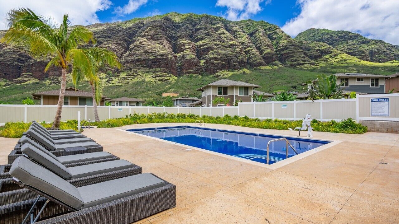 Photo of Outdoor in Makaha Valley