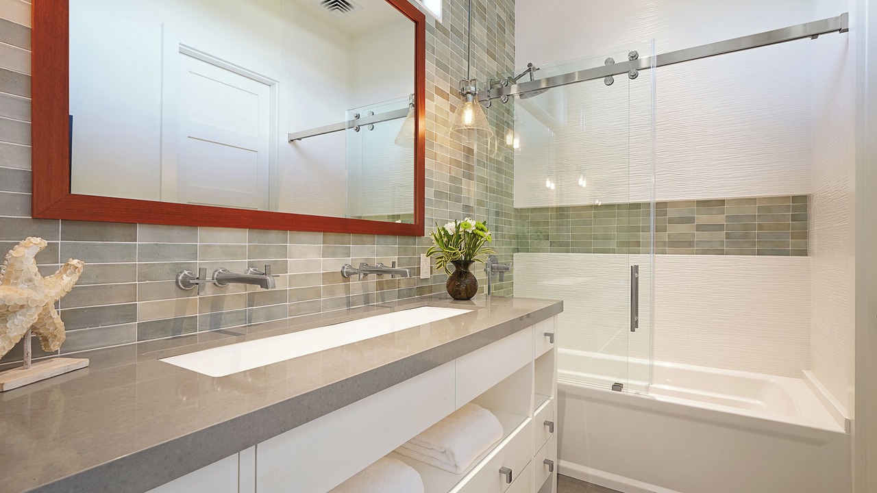 Photo of Bathroom in Poipu