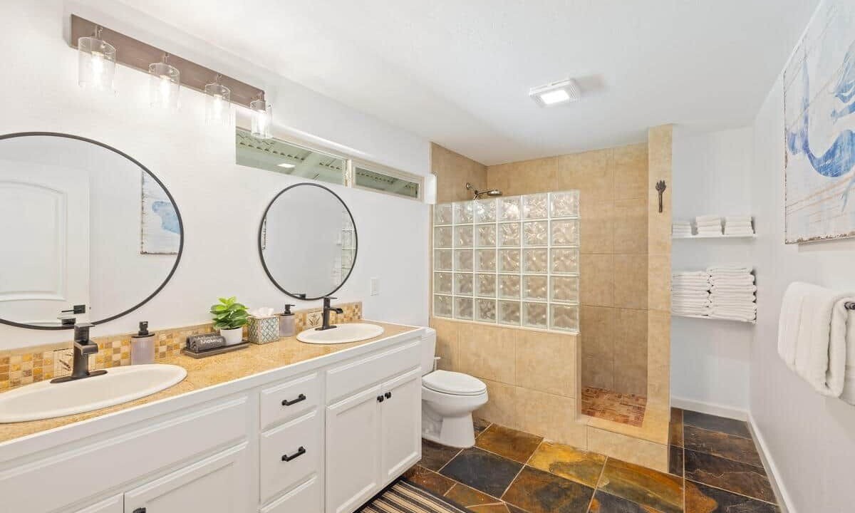Photo of Bathroom in Koloa