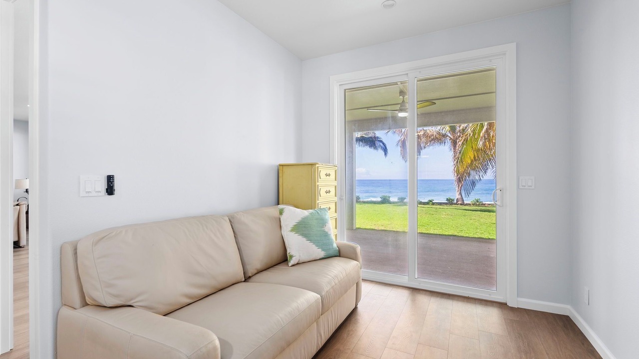 Photo of Livingroom in Waianae
