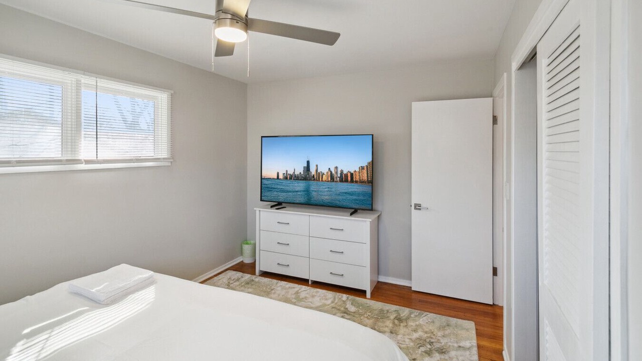 Photo of Bedroom in Mundelein