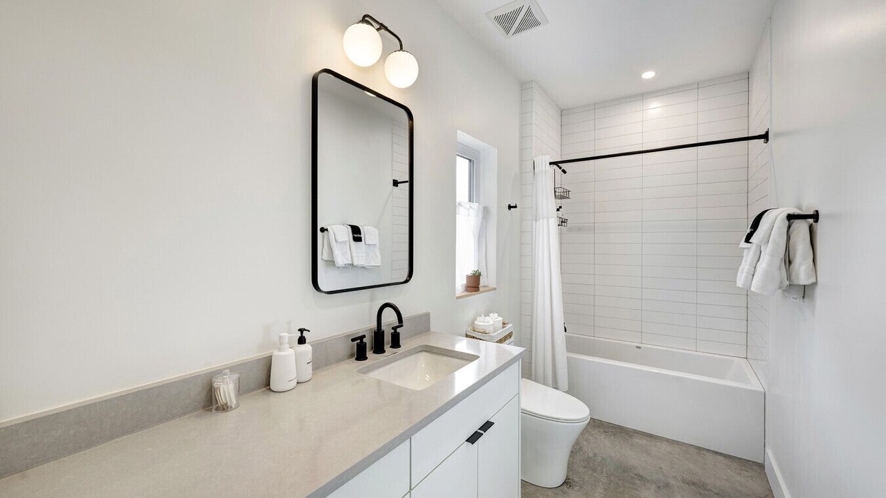 Photo of Bathroom in Study Butte-Terlingua