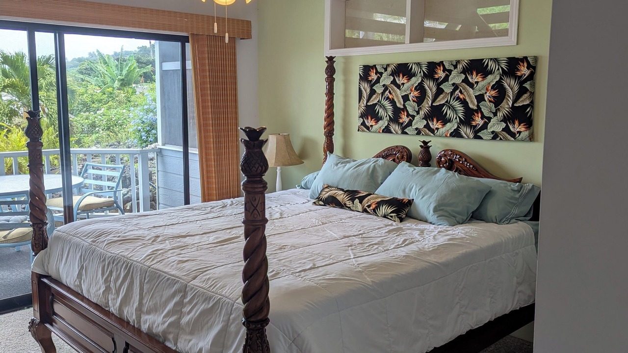 Photo of Bedroom in Kahaluu-Keauhou