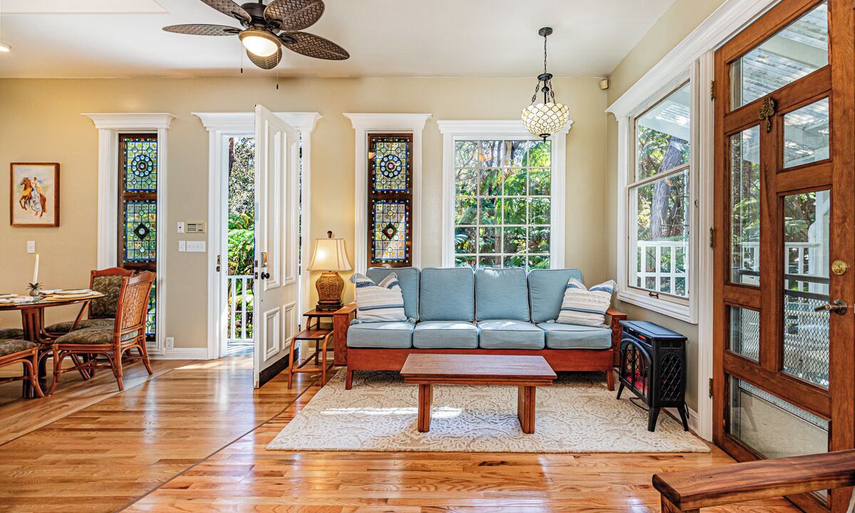 Photo of Livingroom in Volcano