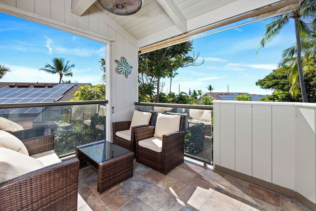 Photo of Patio Balcony in Historic Kailua Village