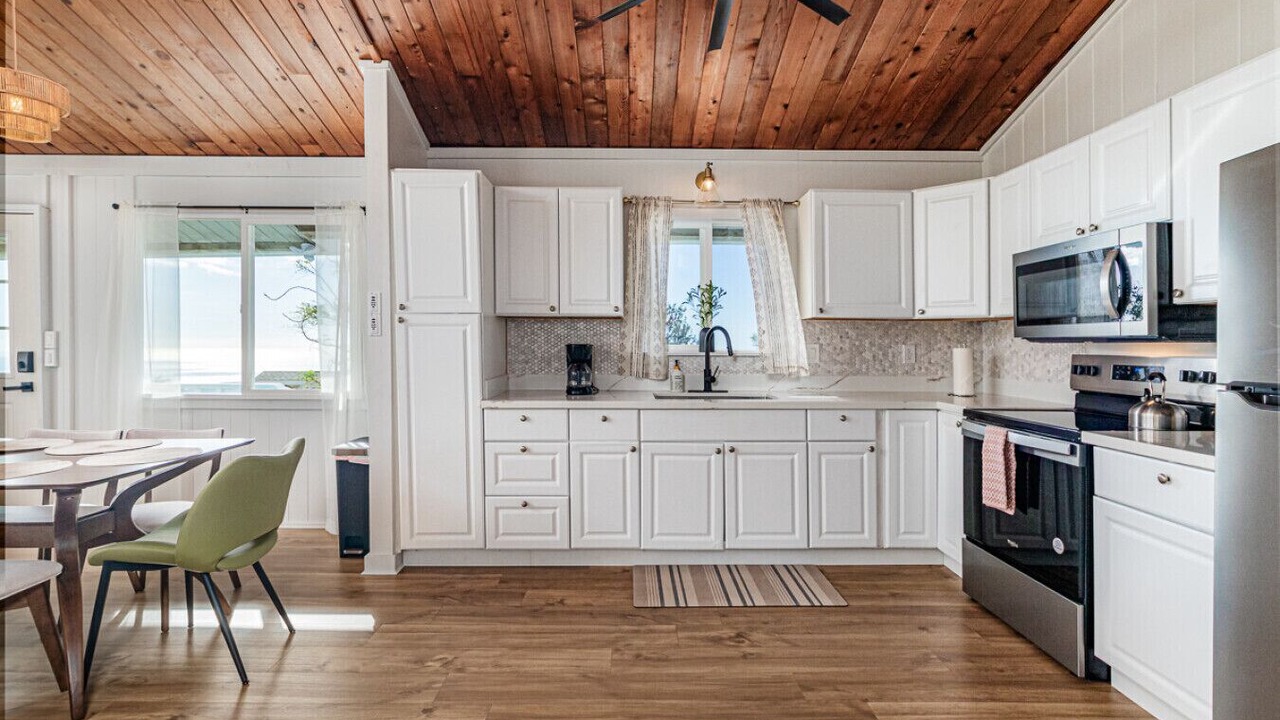Photo of Kitchen in Kalaoa
