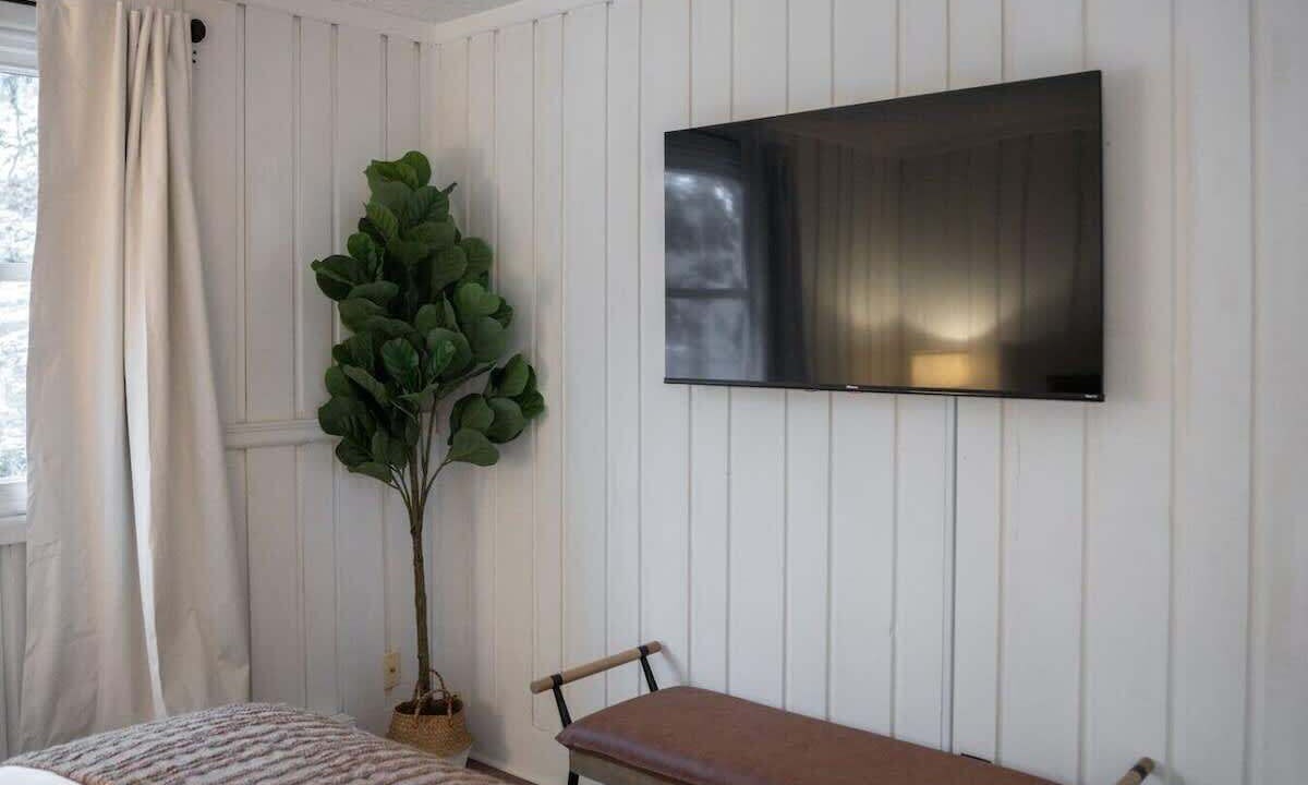 Photo of Bedroom in Charter Hills