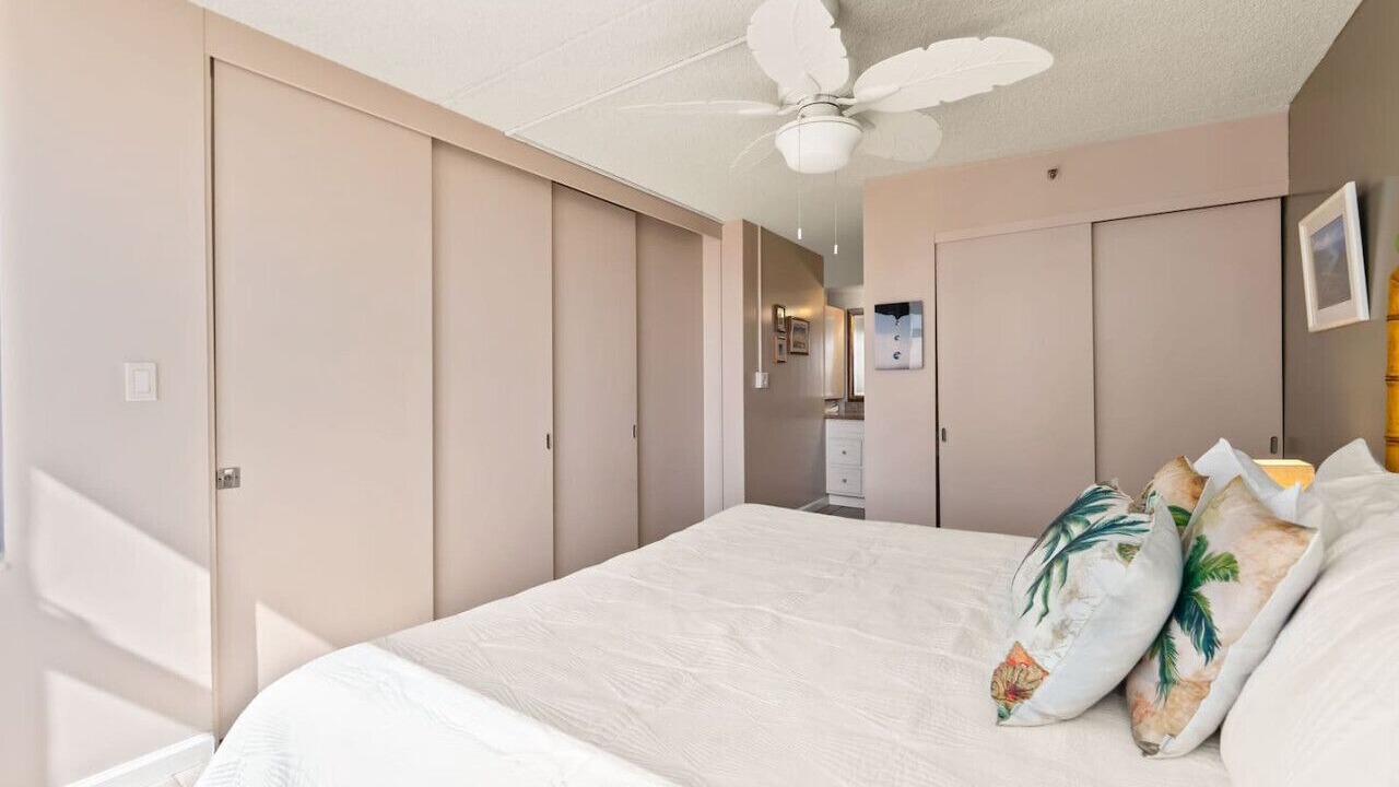 Photo of Bedroom in Waikiki