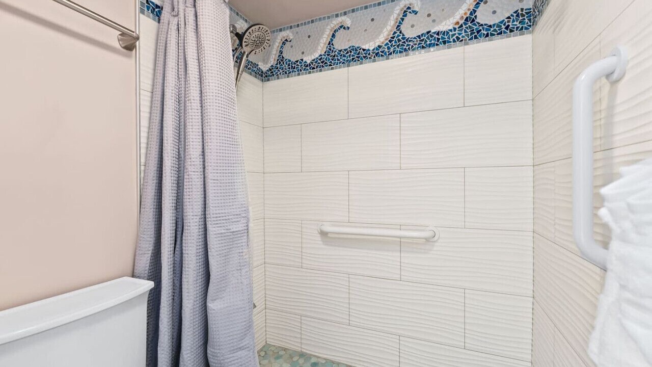 Photo of Bathroom in Waikiki