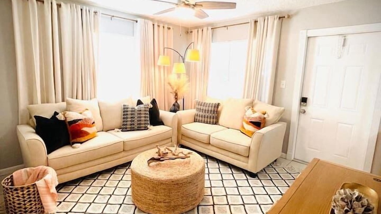 Photo of Livingroom in Harbordale