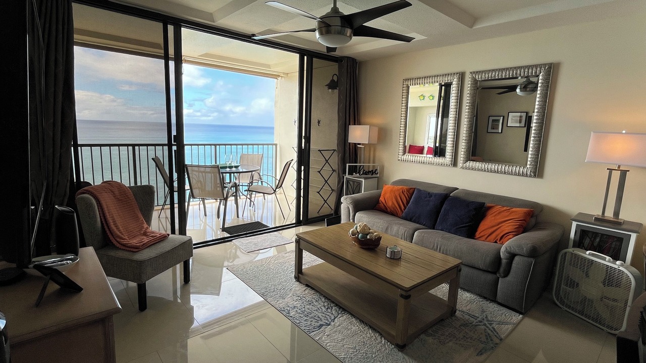 Photo of Livingroom in Makaha