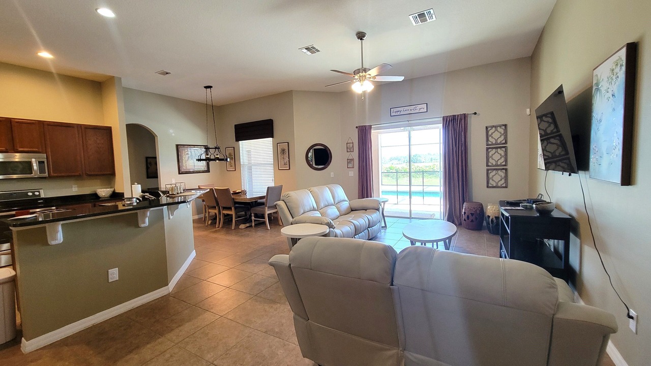 Photo of Livingroom in Watersong