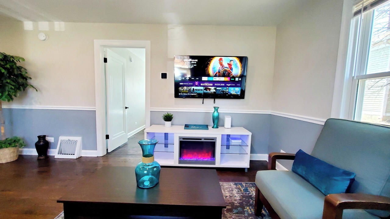 Photo of Livingroom in St. Charles