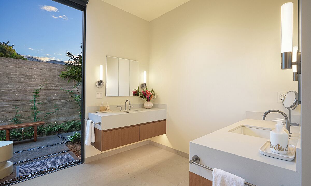 Photo of Bathroom in Poipu