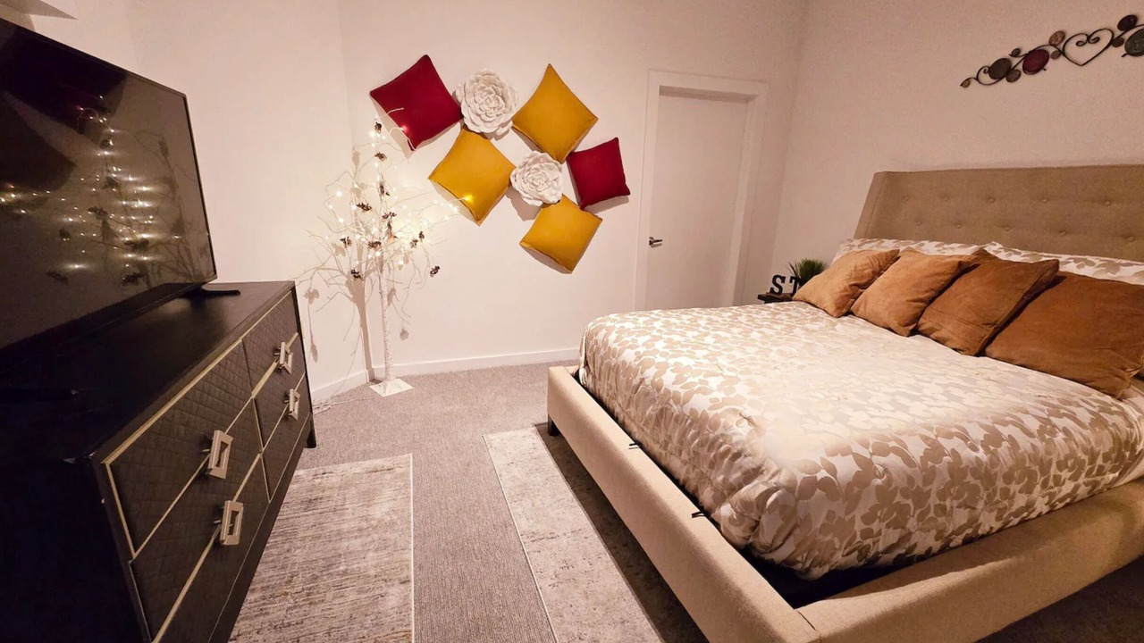 Photo of Bedroom in Atlantic Station Area