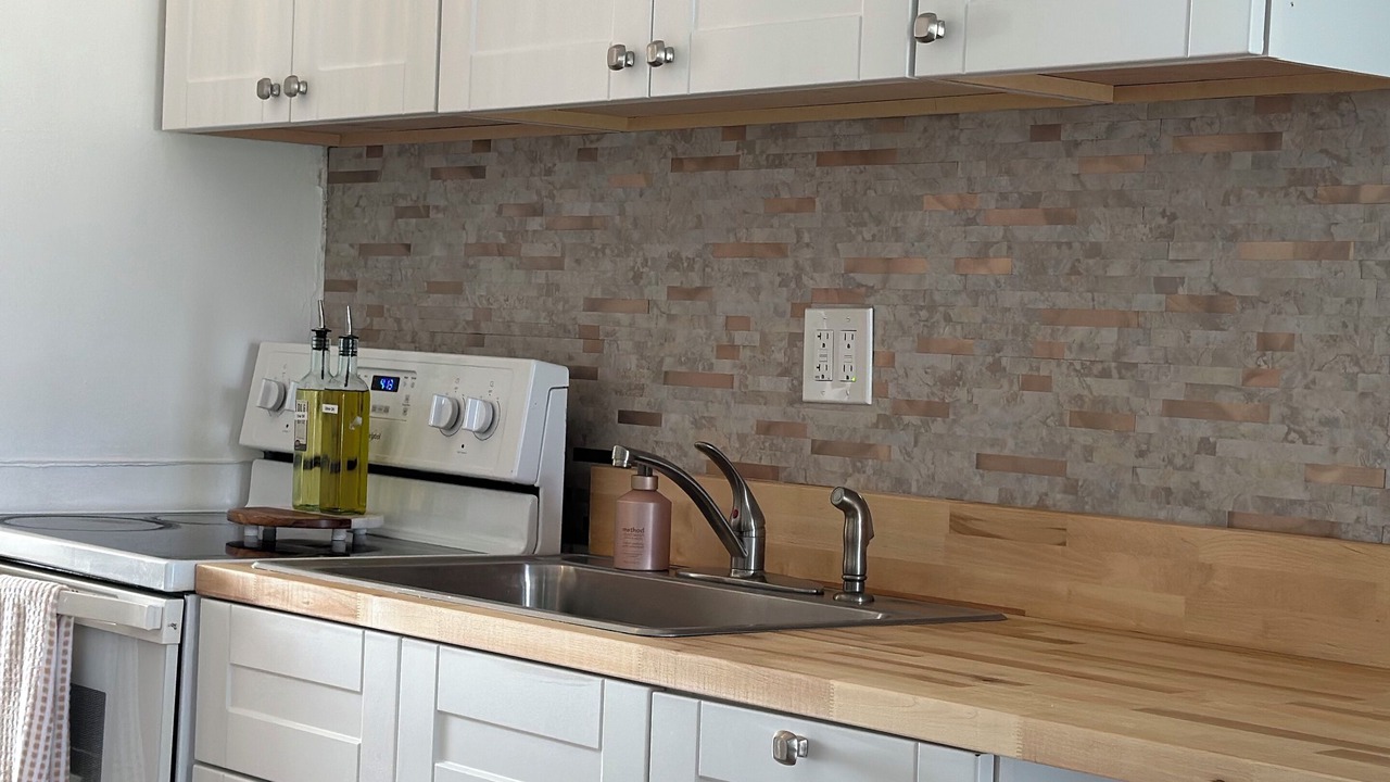 Photo of Kitchen in Waianae