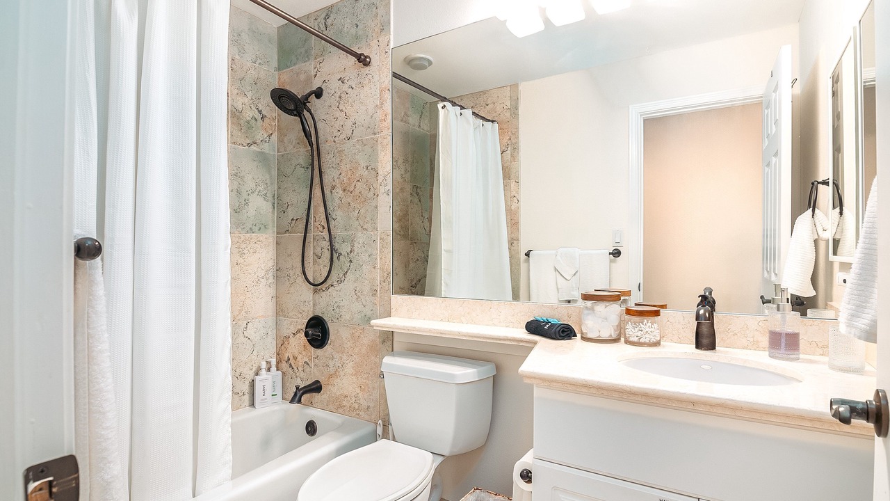 Photo of Bathroom in Waikoloa