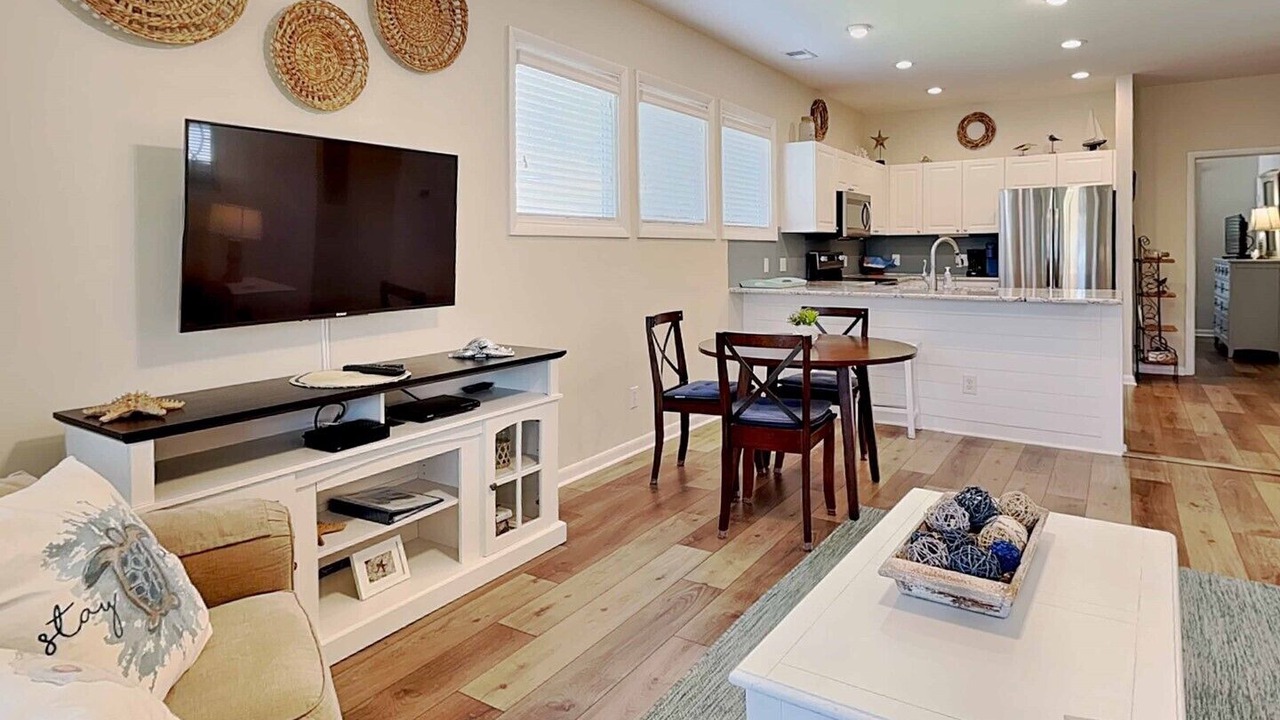 Photo of Livingroom in Litchfield by the Sea