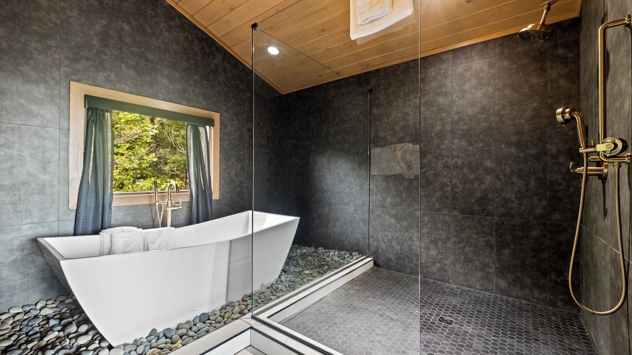 Photo of Bathroom in Sevierville