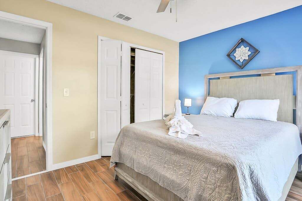 Photo of Bedroom in Regal Palms
