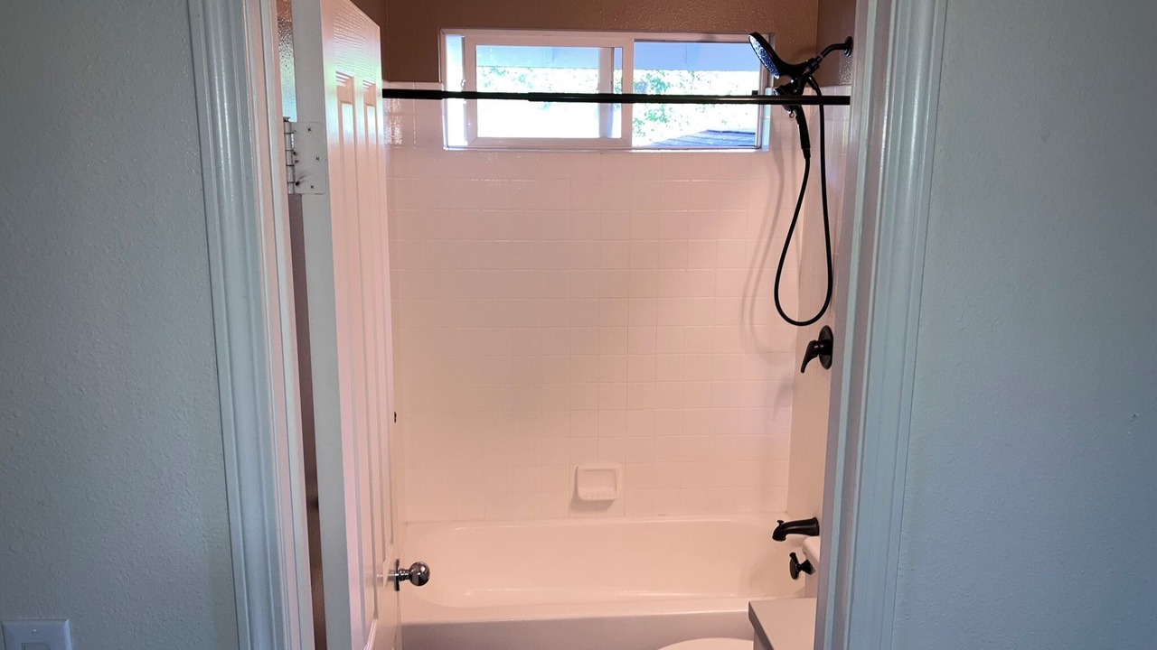 Photo of Bathroom in Ewa