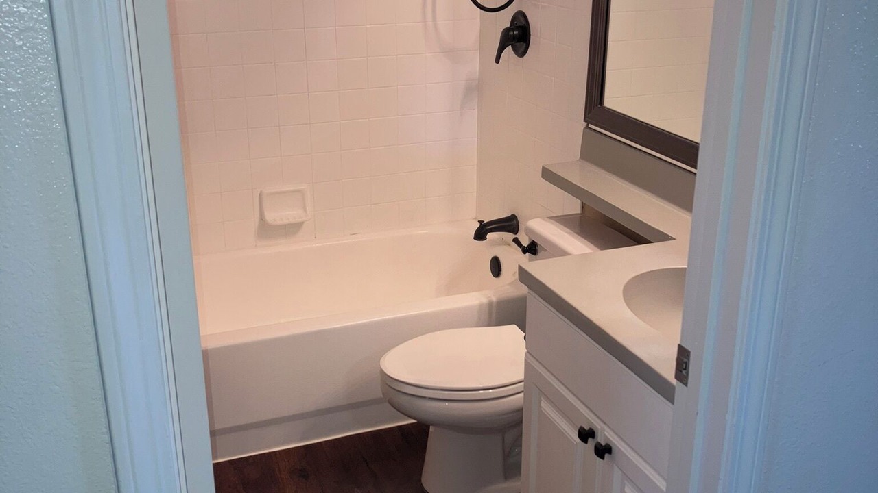 Photo of Bathroom in Ewa