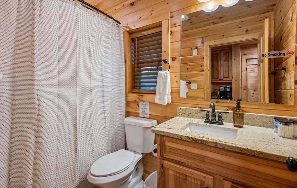 Photo of Bathroom in Chalet Village North