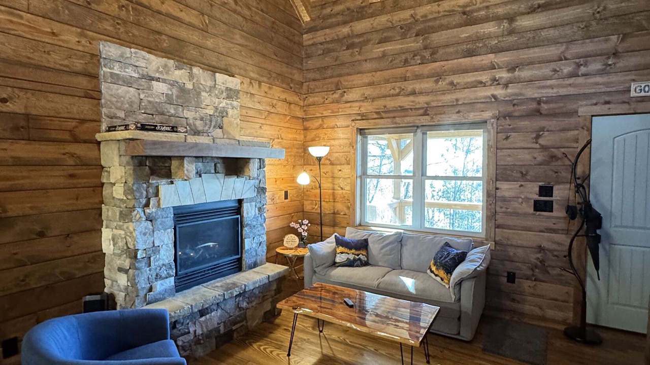 Photo of Livingroom in Topton