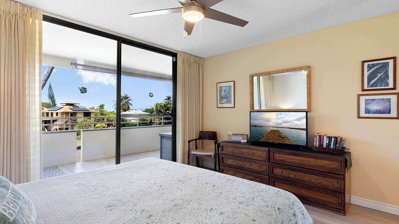 Photo of Patio Balcony in Kahaluu Bay