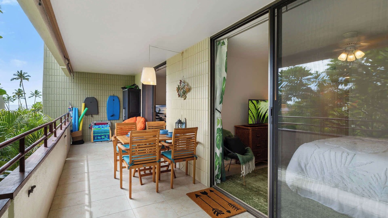 Photo of Patio Balcony in Kahaluu Bay