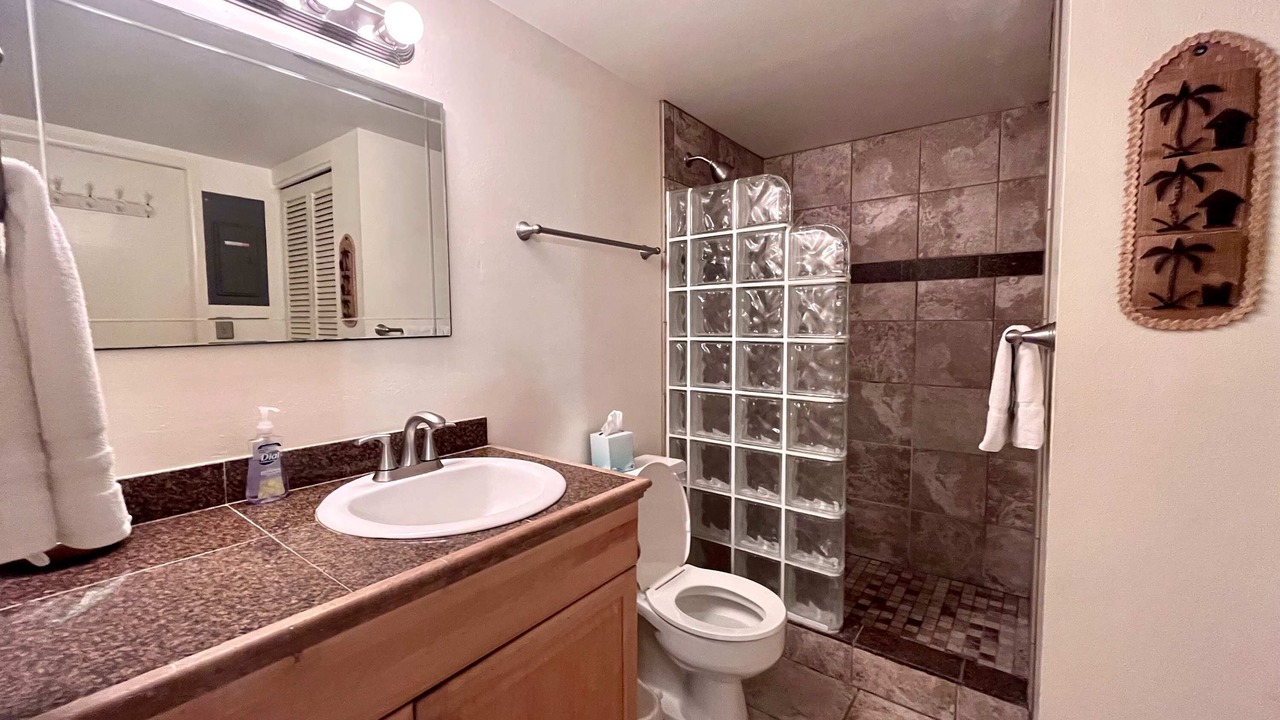 Photo of Bathroom in Historic Kailua Village